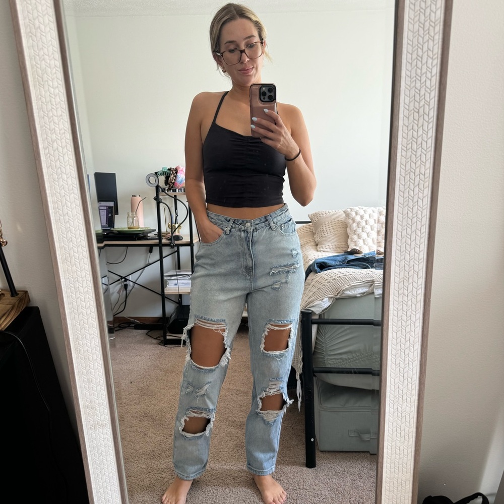 White Fox Boutique Straight Distressed Jeans